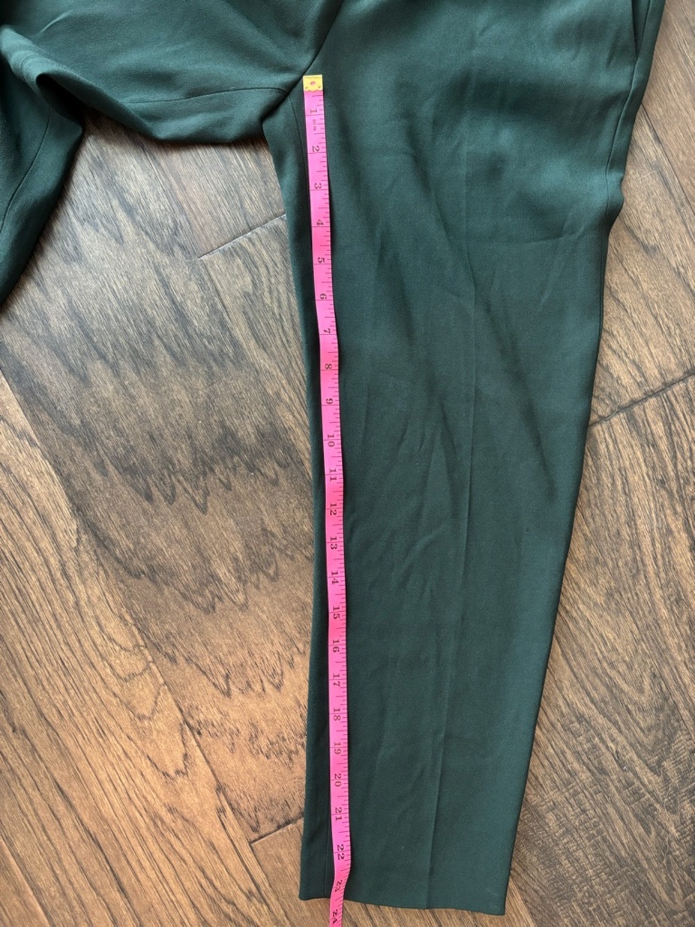 Aritzia Babaton Conan Cropped Trousers Dark Green - Picture 5 of 12